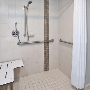 Standard King Room Communications or Mobility Accessible